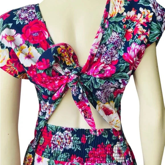 Vintage Positive Attitude Floral English Country Garden Open Tie Back Dress - Picture 10 of 13